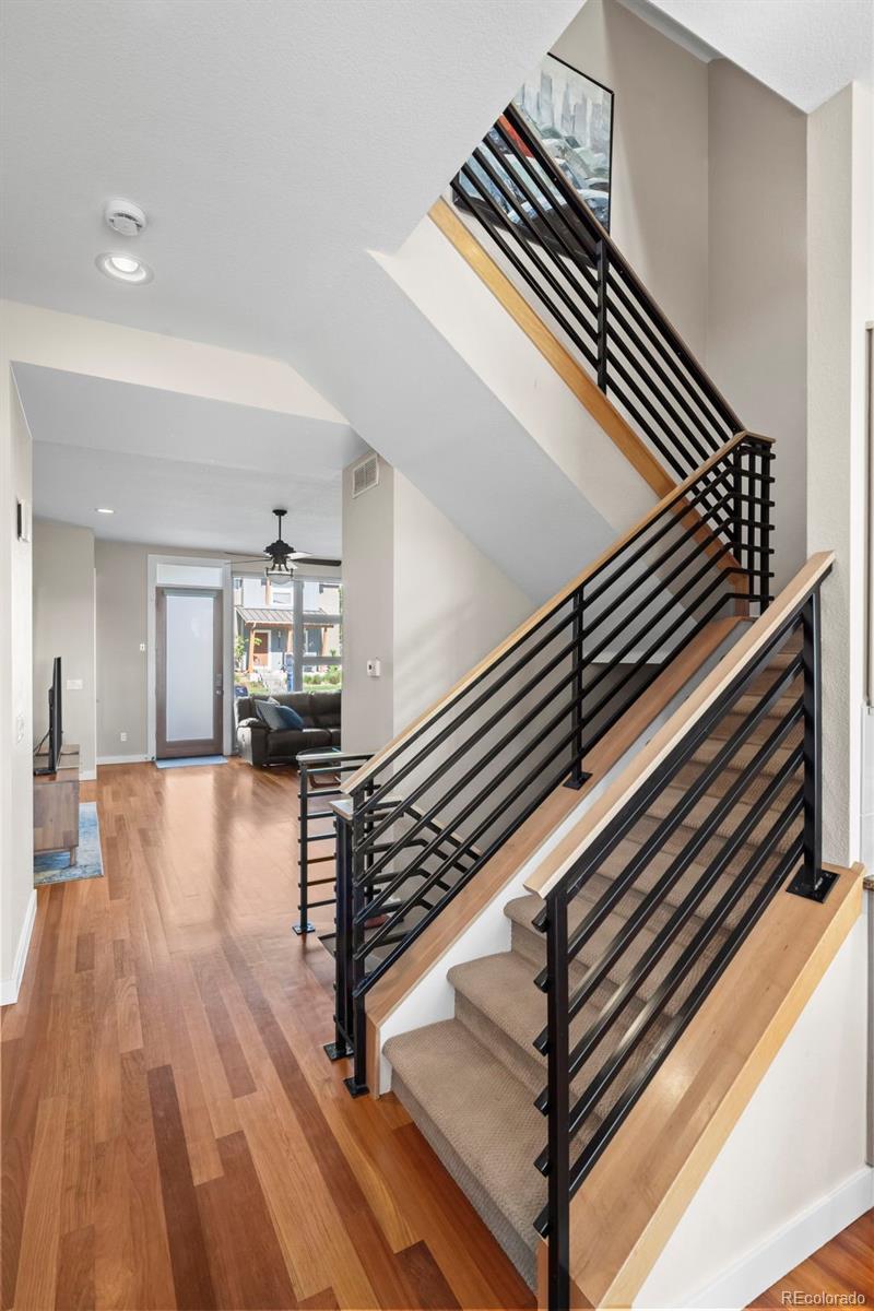 Boulder, Colorado, 80301, United States, 5 Bedrooms Bedrooms, ,4 BathroomsBathrooms,Residential,Pending,1944064