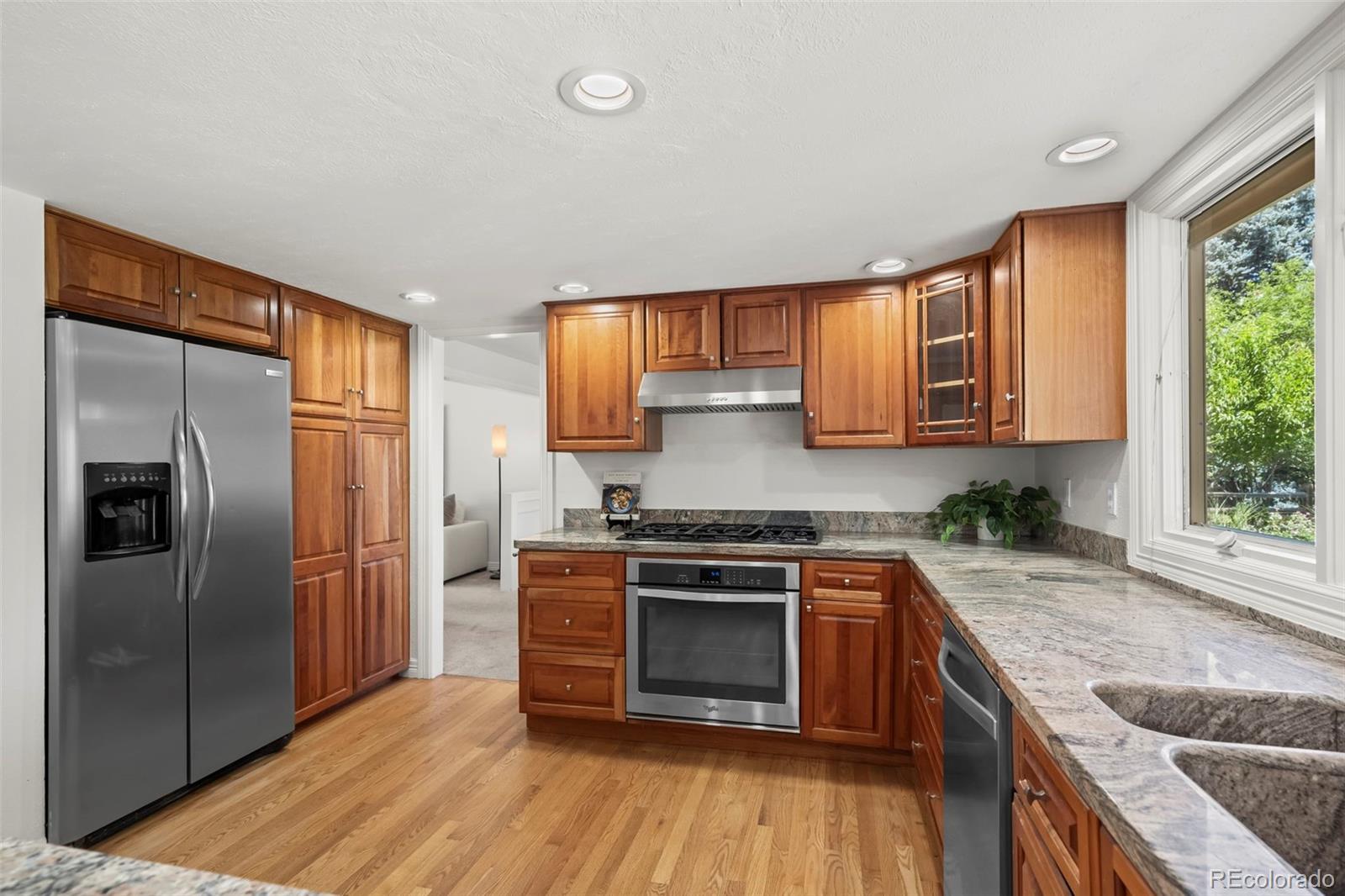 Boulder, Colorado, 80301, United States, 5 Bedrooms Bedrooms, ,4 BathroomsBathrooms,Residential,Active,1944111