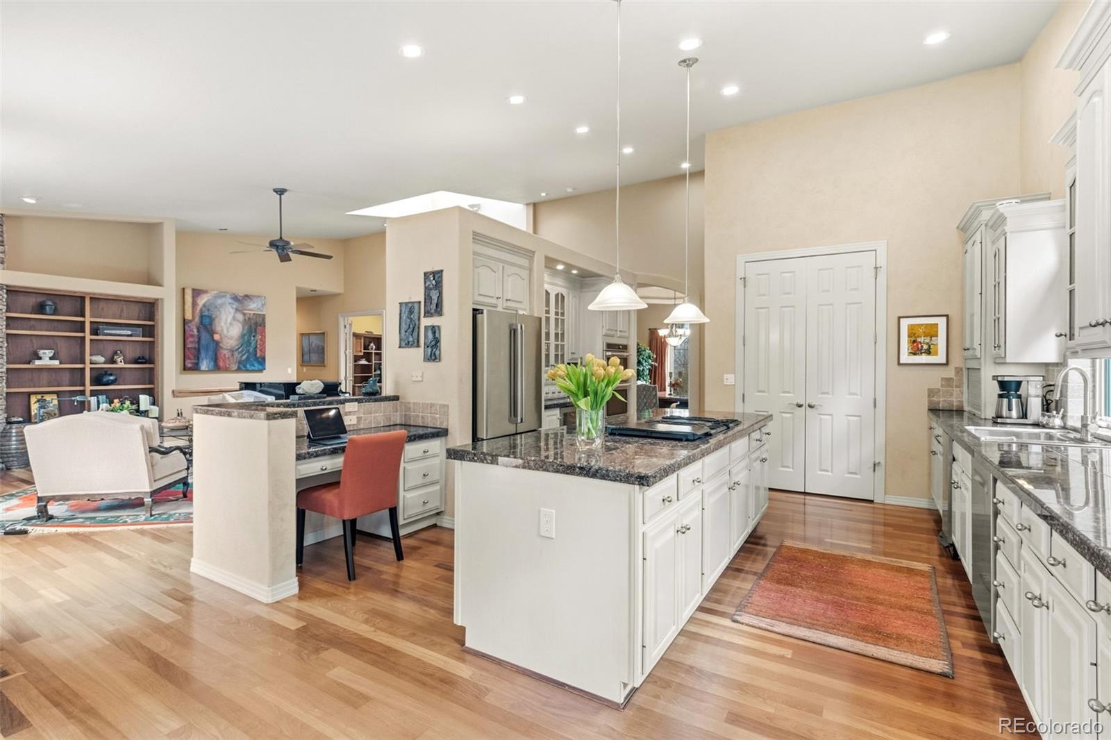 Colorado Springs, Colorado, 80906, United States, 4 Bedrooms Bedrooms, ,3 BathroomsBathrooms,Residential,Active,2045386