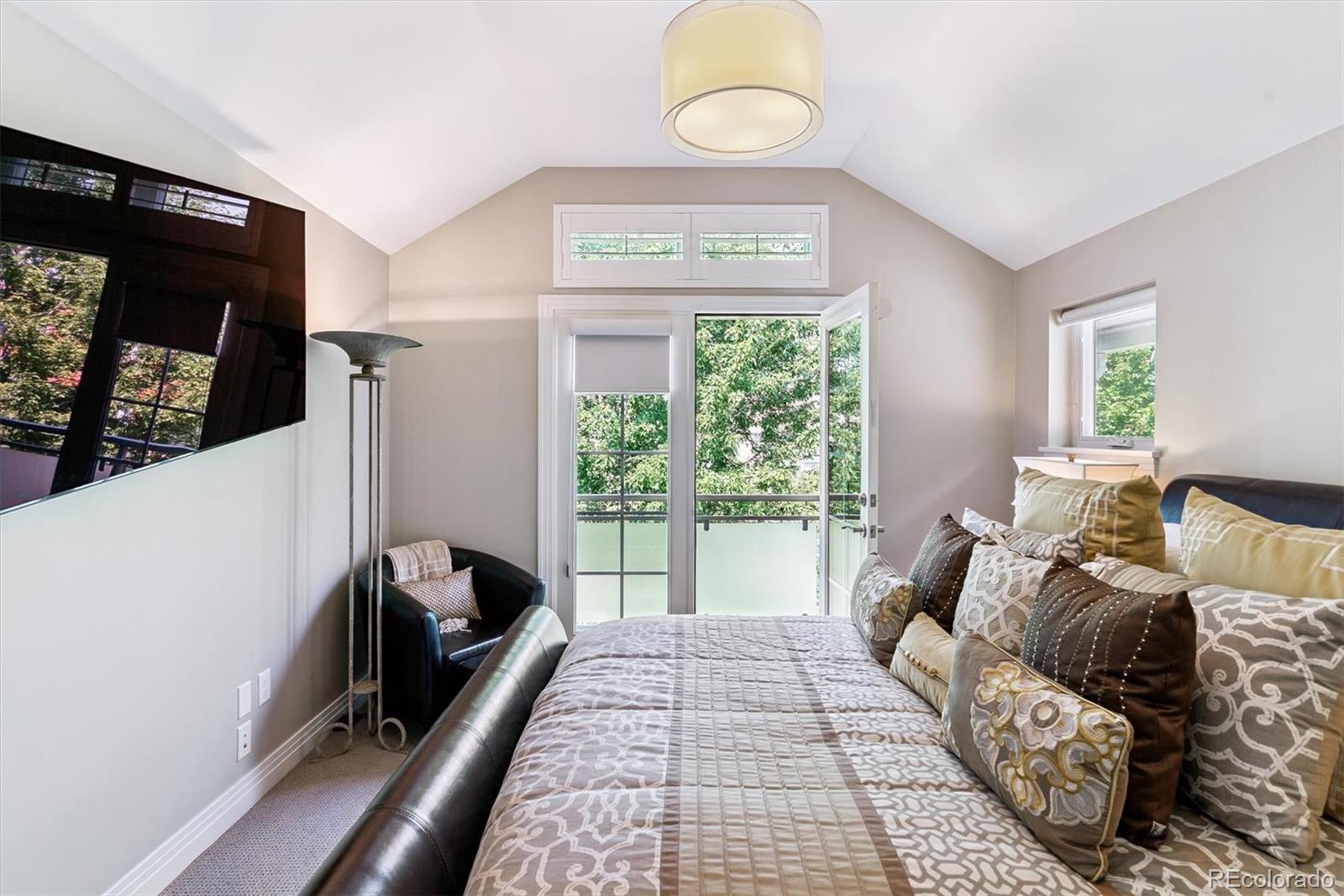 Denver, Colorado, 80205, United States, 4 Bedrooms Bedrooms, ,4 BathroomsBathrooms,Residential,Active,1905128