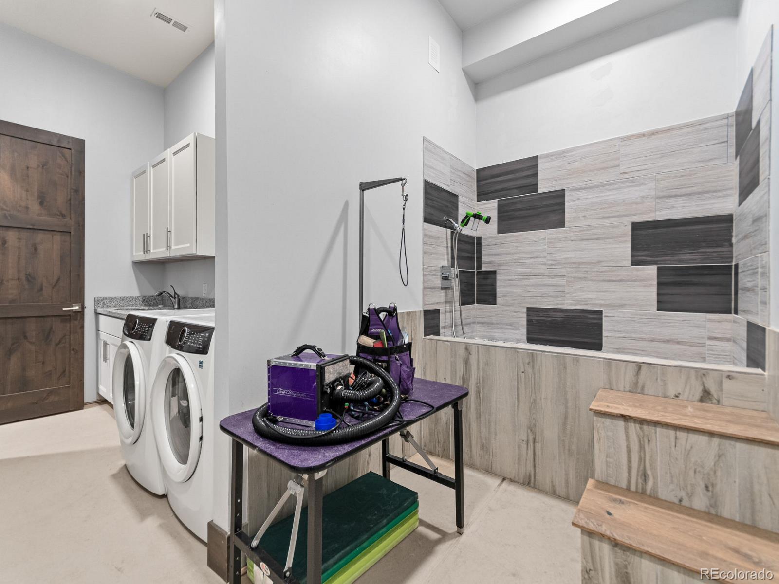 Littleton, Colorado, 80127, United States, 5 Bedrooms Bedrooms, ,5 BathroomsBathrooms,Residential,Active,1849236