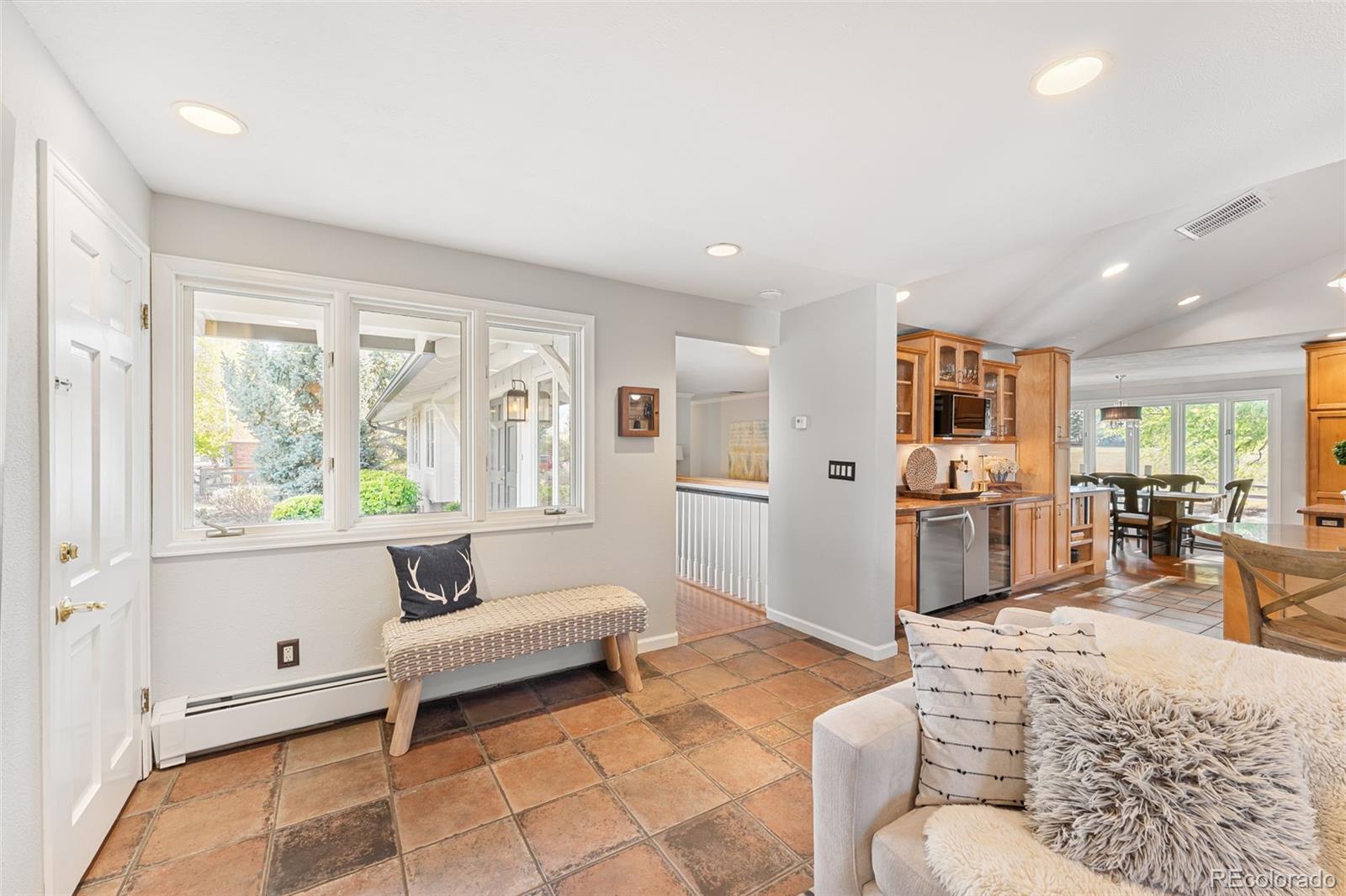 Littleton, Colorado, 80123, United States, 4 Bedrooms Bedrooms, ,3 BathroomsBathrooms,Residential,Active,2045011