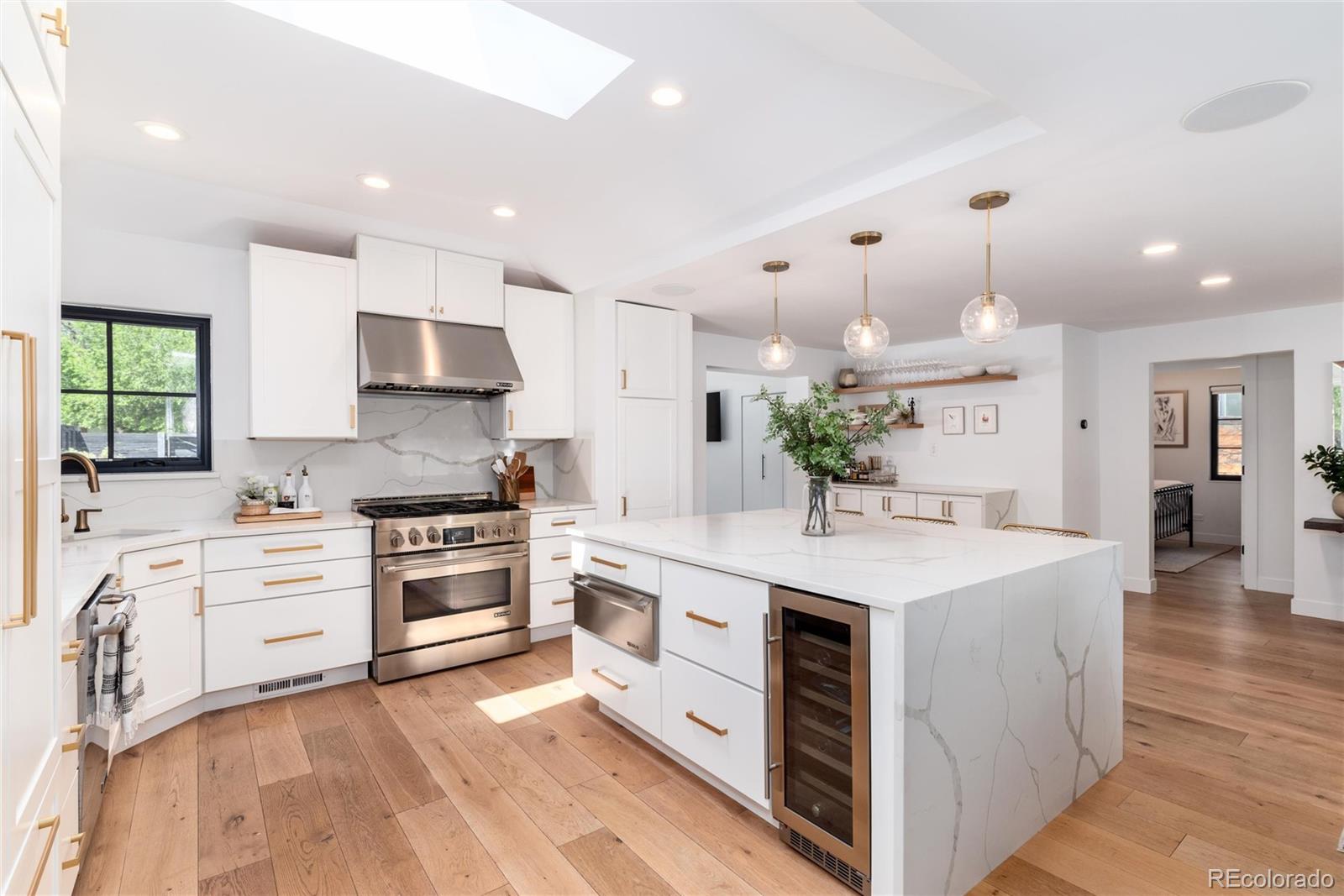 Denver, Colorado, 80209, United States, 3 Bedrooms Bedrooms, ,2 BathroomsBathrooms,Residential,Active,2015814