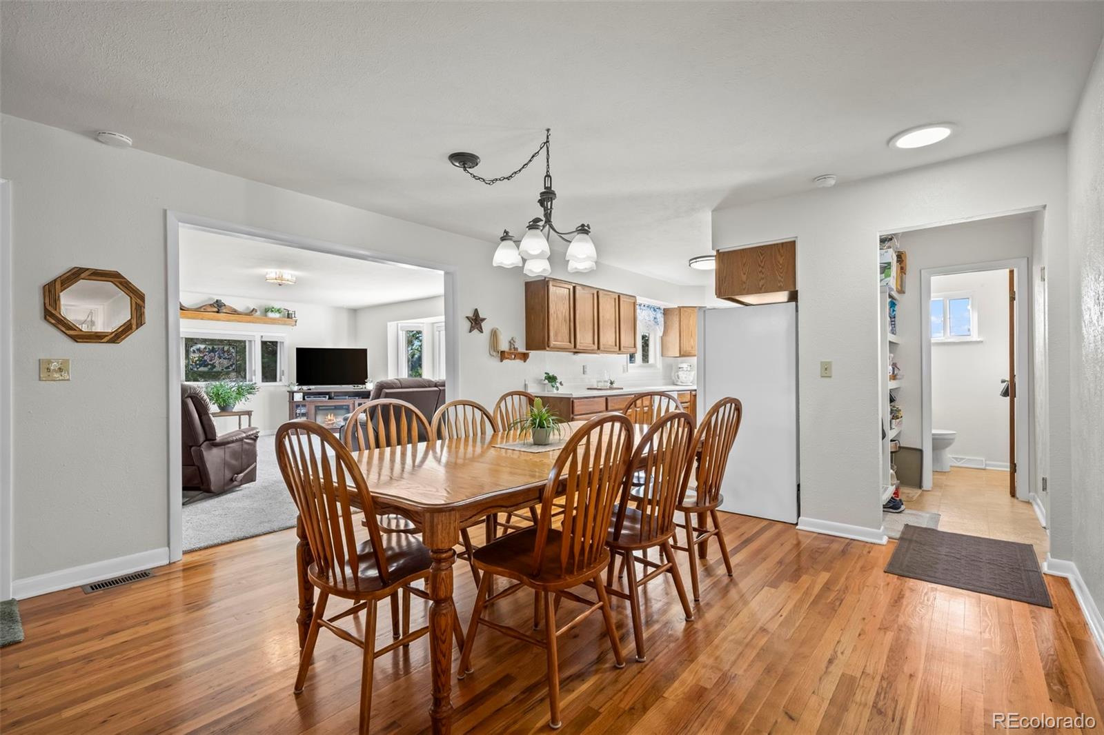 Boulder, Colorado, 80303, United States, 4 Bedrooms Bedrooms, ,3 BathroomsBathrooms,Residential,Active,1953379