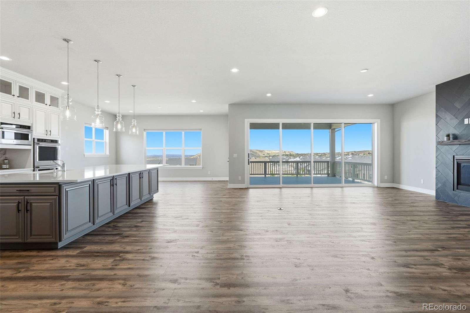 Castle Rock, Colorado, 80104, United States, 3 Bedrooms Bedrooms, ,3 BathroomsBathrooms,Residential,Active,2013637