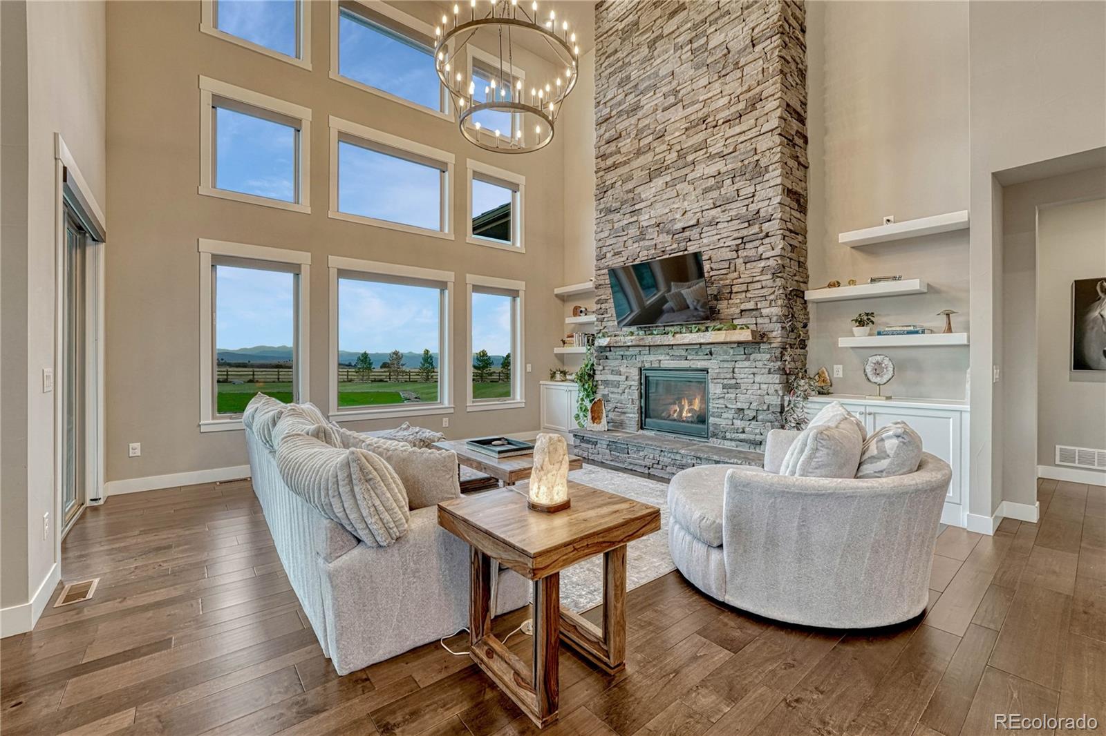 Castle Rock, Colorado, 80109, United States, 5 Bedrooms Bedrooms, ,6 BathroomsBathrooms,Residential,Active,1986908