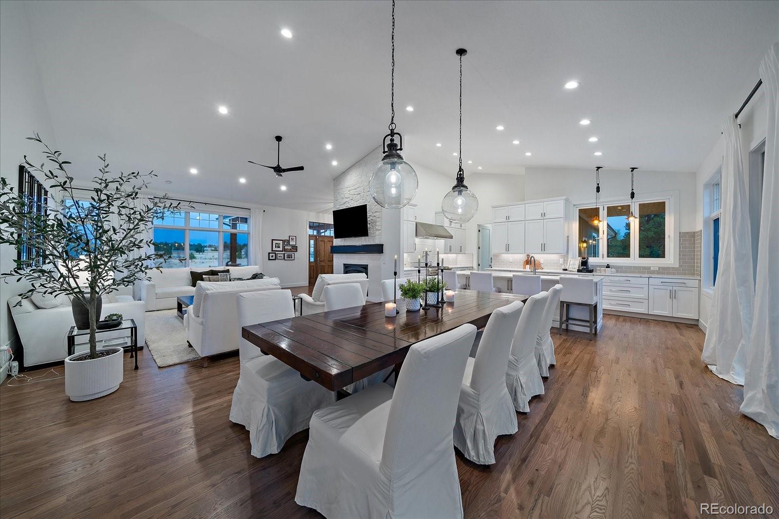 Parker, Colorado, 80138, United States, 4 Bedrooms Bedrooms, ,6 BathroomsBathrooms,Residential,Contingent,2052131