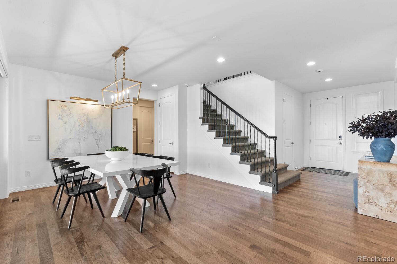 Highlands Ranch, Colorado, 80126, United States, 4 Bedrooms Bedrooms, ,5 BathroomsBathrooms,Residential,Active,1988429