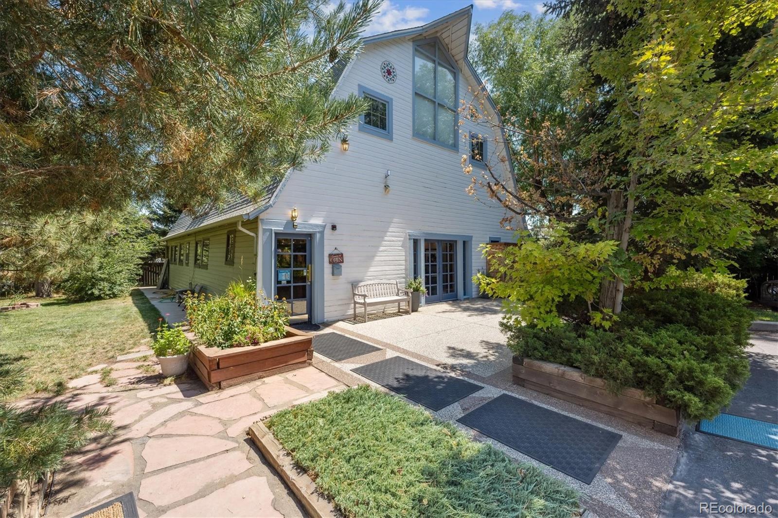 Lakewood, Colorado, 80232, United States, 4 Bedrooms Bedrooms, ,3 BathroomsBathrooms,Residential,Active,1929429