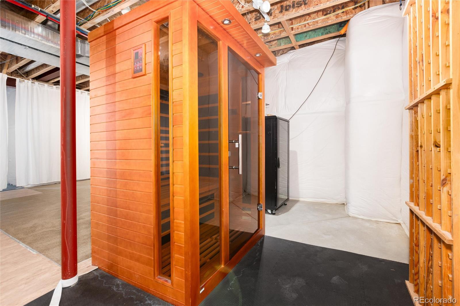 Highlands Ranch, Colorado, 80126, United States, 4 Bedrooms Bedrooms, ,4 BathroomsBathrooms,Residential,Active,1951823