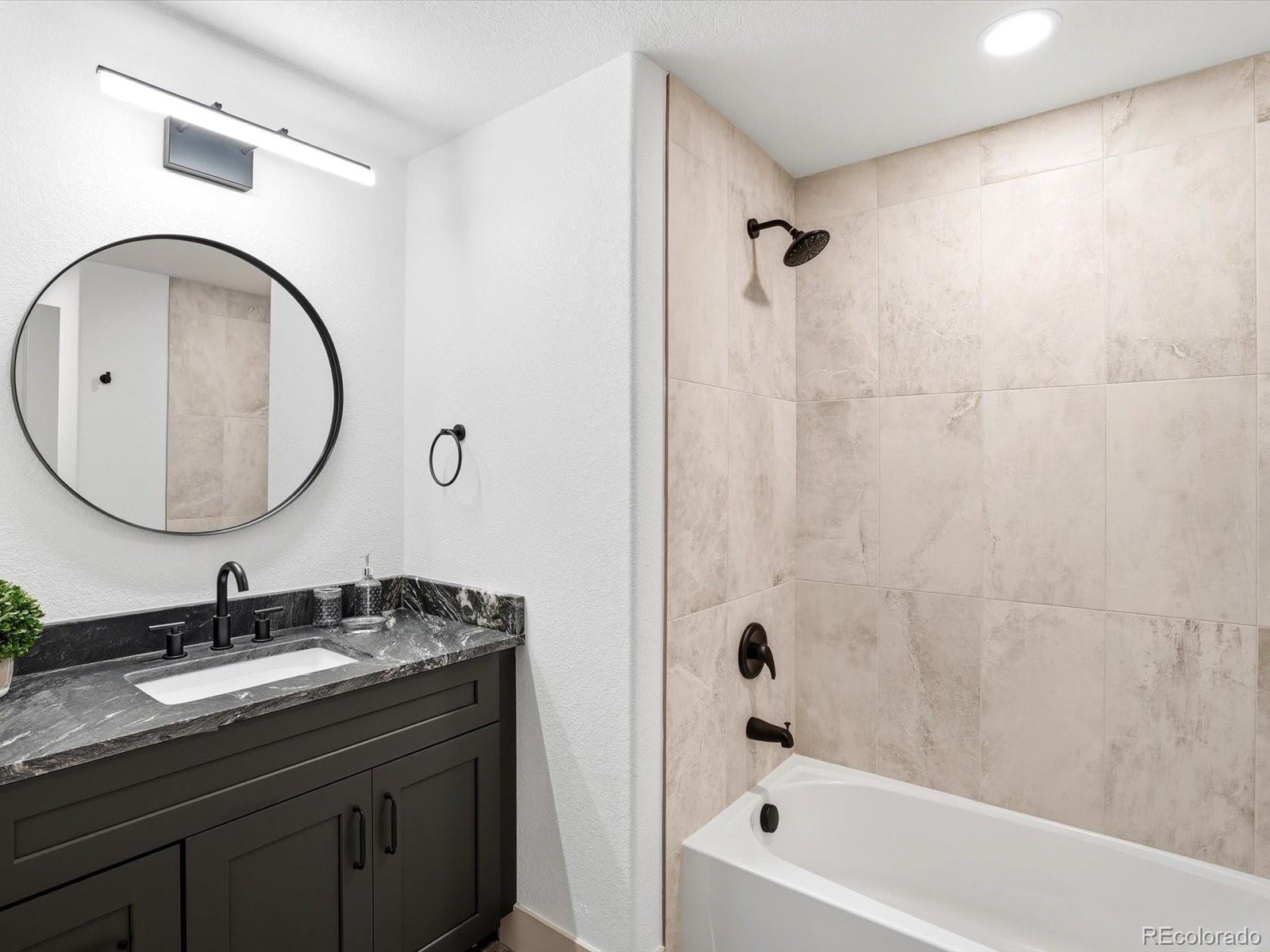 Highlands Ranch, Colorado, 80126, United States, 4 Bedrooms Bedrooms, ,3 BathroomsBathrooms,Residential,Active,2007002