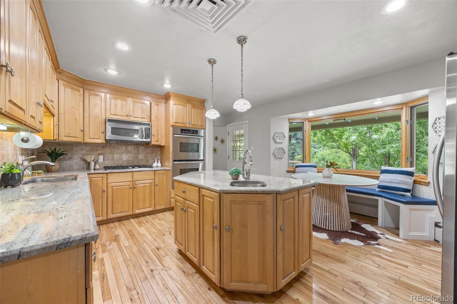 Englewood, Colorado, 80111, United States, 4 Bedrooms Bedrooms, ,3 BathroomsBathrooms,Residential,Active,1909660