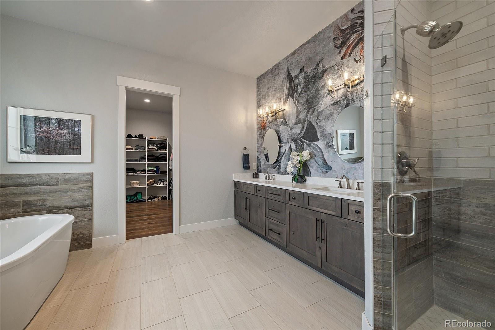 Franktown, Colorado, 80116, United States, 5 Bedrooms Bedrooms, ,6 BathroomsBathrooms,Residential,Active,1811101