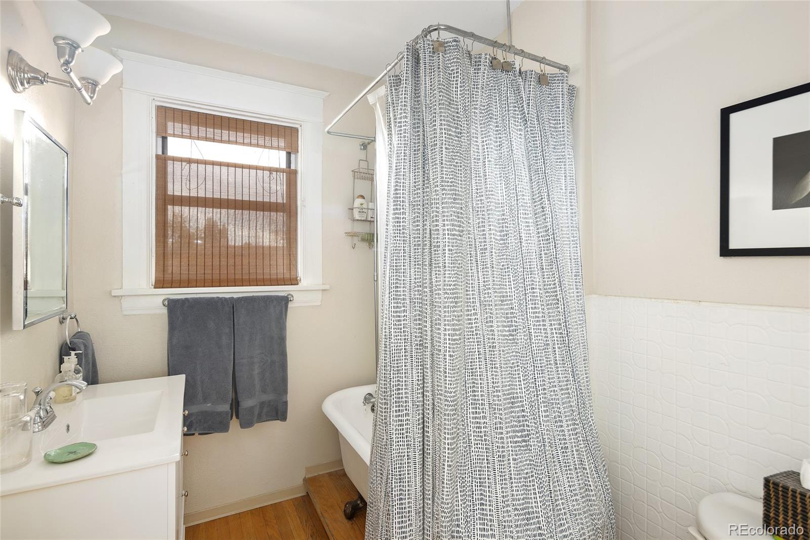 Denver, Colorado, 80220, United States, 5 Bedrooms Bedrooms, ,3 BathroomsBathrooms,Residential,Active,1973553