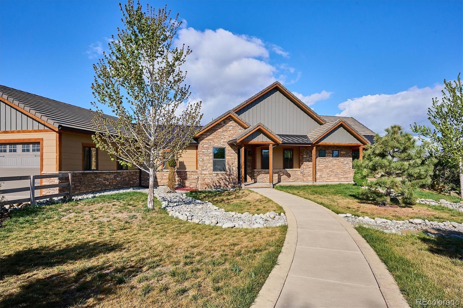 Littleton, Colorado, 80125, United States, 4 Bedrooms Bedrooms, ,5 BathroomsBathrooms,Residential,Active,2008311