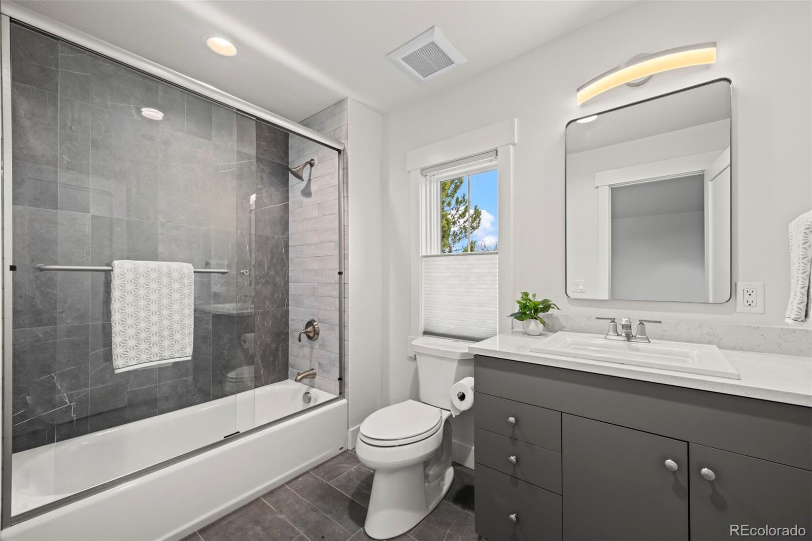 Lafayette, Colorado, 80026, United States, 5 Bedrooms Bedrooms, ,7 BathroomsBathrooms,Residential,Active,2006794