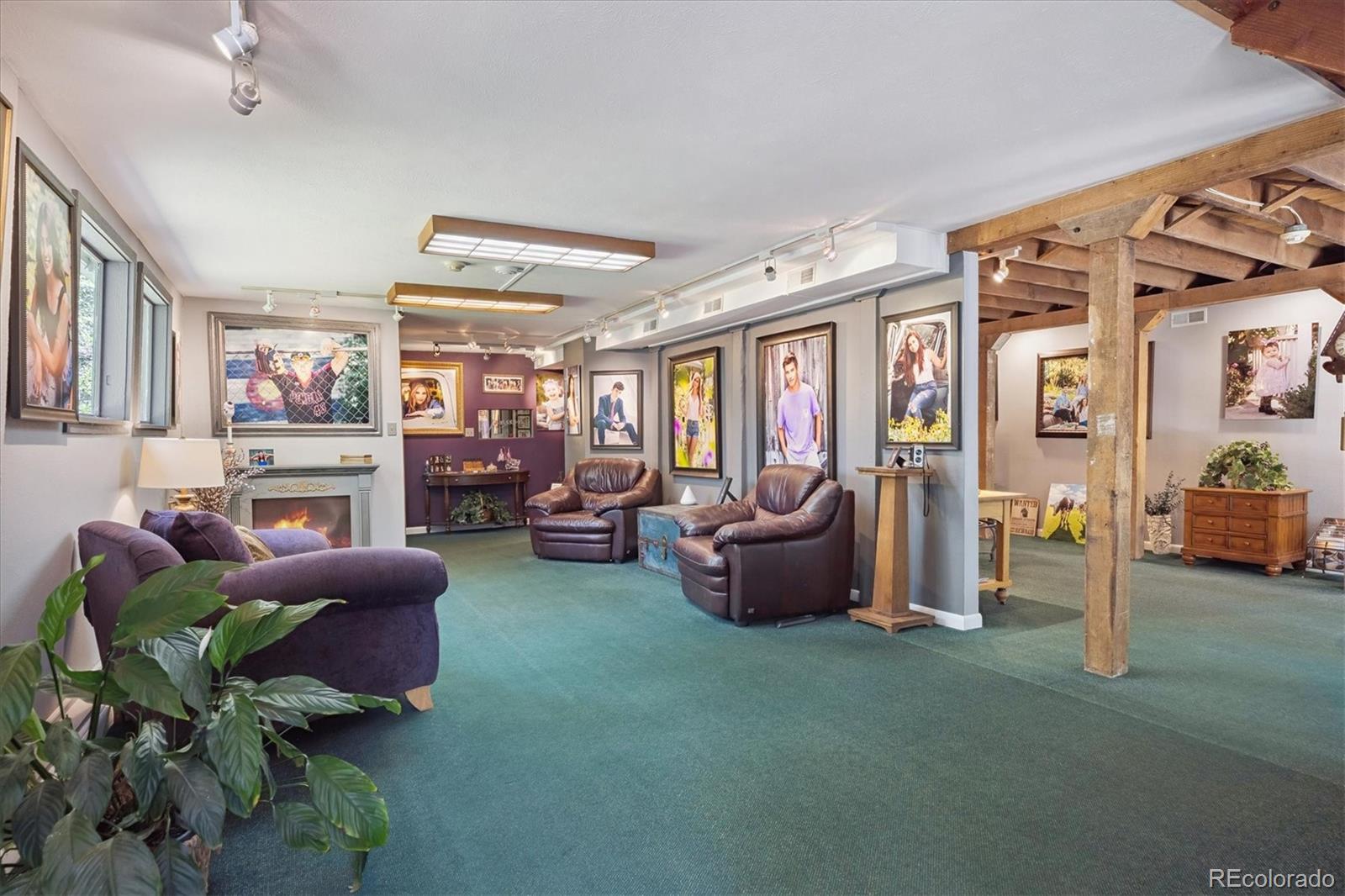 Lakewood, Colorado, 80232, United States, 4 Bedrooms Bedrooms, ,3 BathroomsBathrooms,Residential,Active,1929429