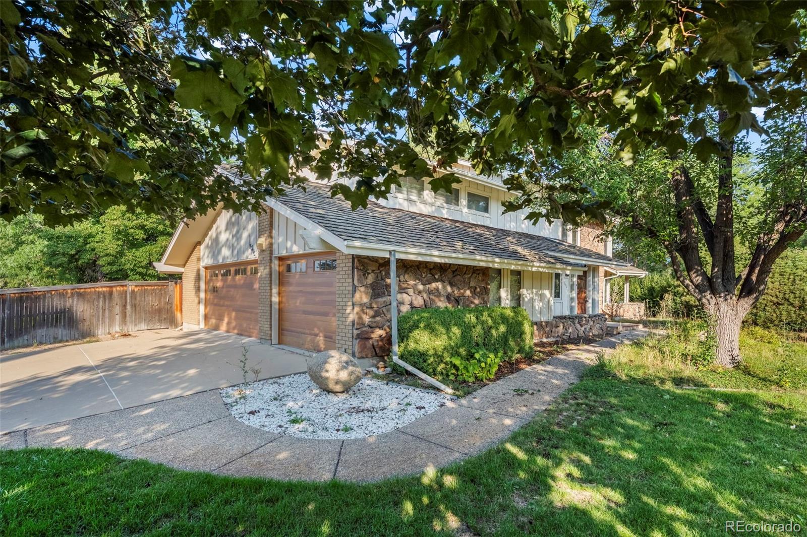 Boulder, Colorado, 80301, United States, 5 Bedrooms Bedrooms, ,4 BathroomsBathrooms,Residential,Active,1944015