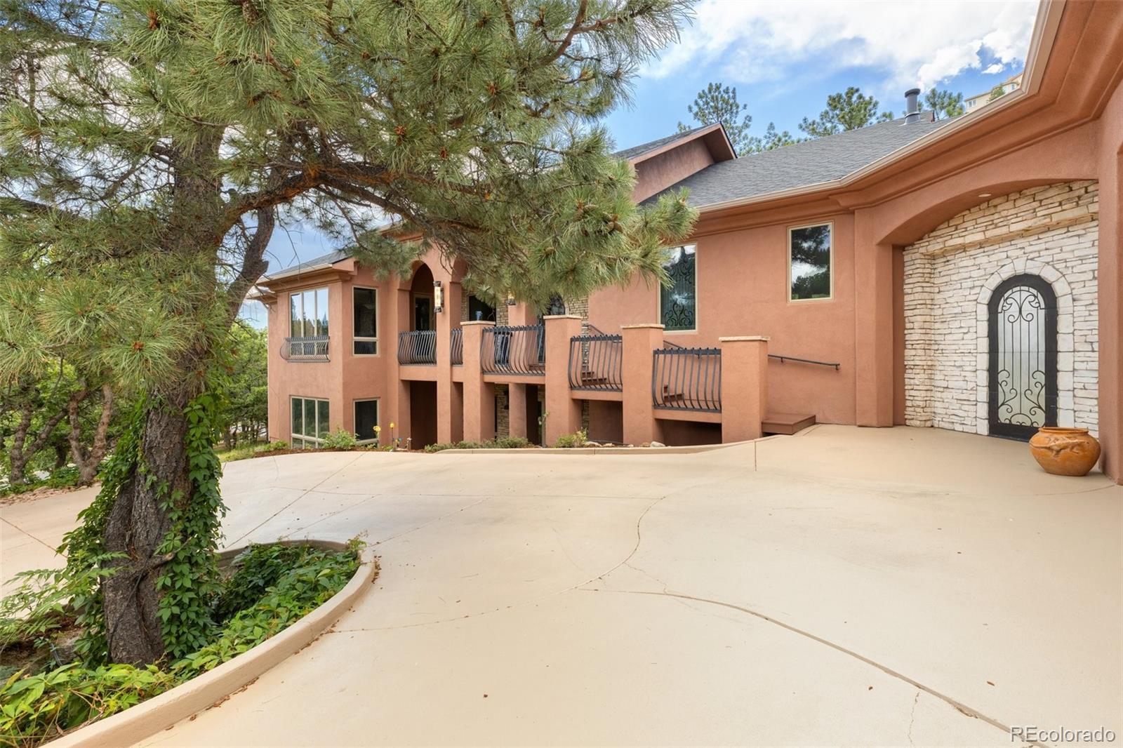 Colorado Springs, Colorado, 80919, United States, 4 Bedrooms Bedrooms, ,4 BathroomsBathrooms,Residential,Active,1909853
