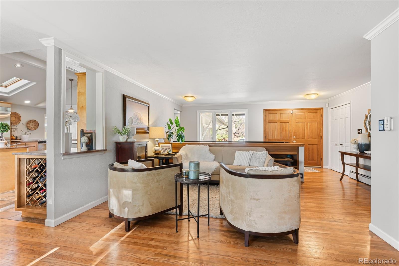 Littleton, Colorado, 80123, United States, 4 Bedrooms Bedrooms, ,3 BathroomsBathrooms,Residential,Active,2045011