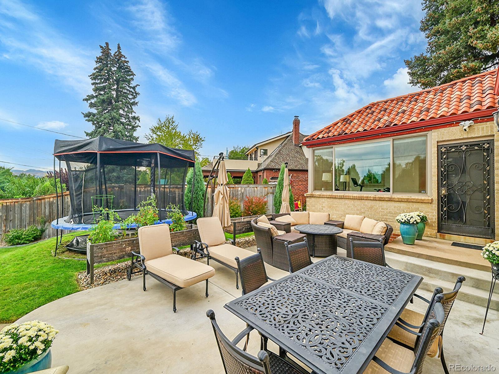 Denver, Colorado, 80212, United States, 4 Bedrooms Bedrooms, ,3 BathroomsBathrooms,Residential,Active,1946316