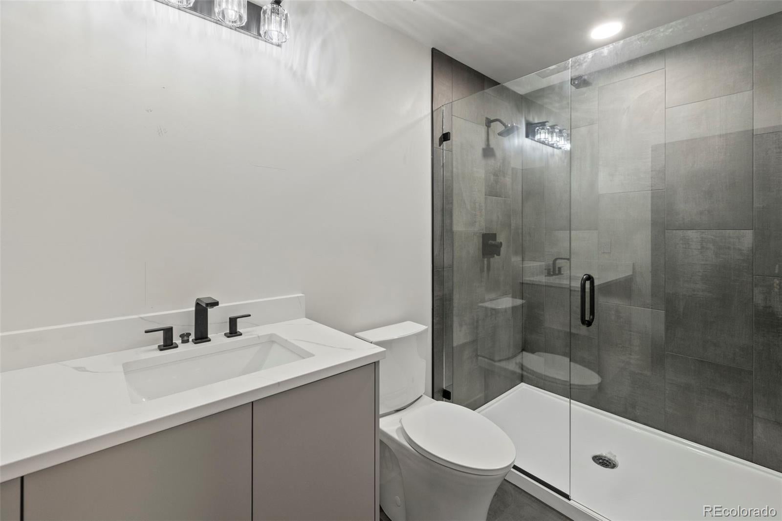 Colorado Springs, Colorado, 80908, United States, 4 Bedrooms Bedrooms, ,5 BathroomsBathrooms,Residential,Active,1999177