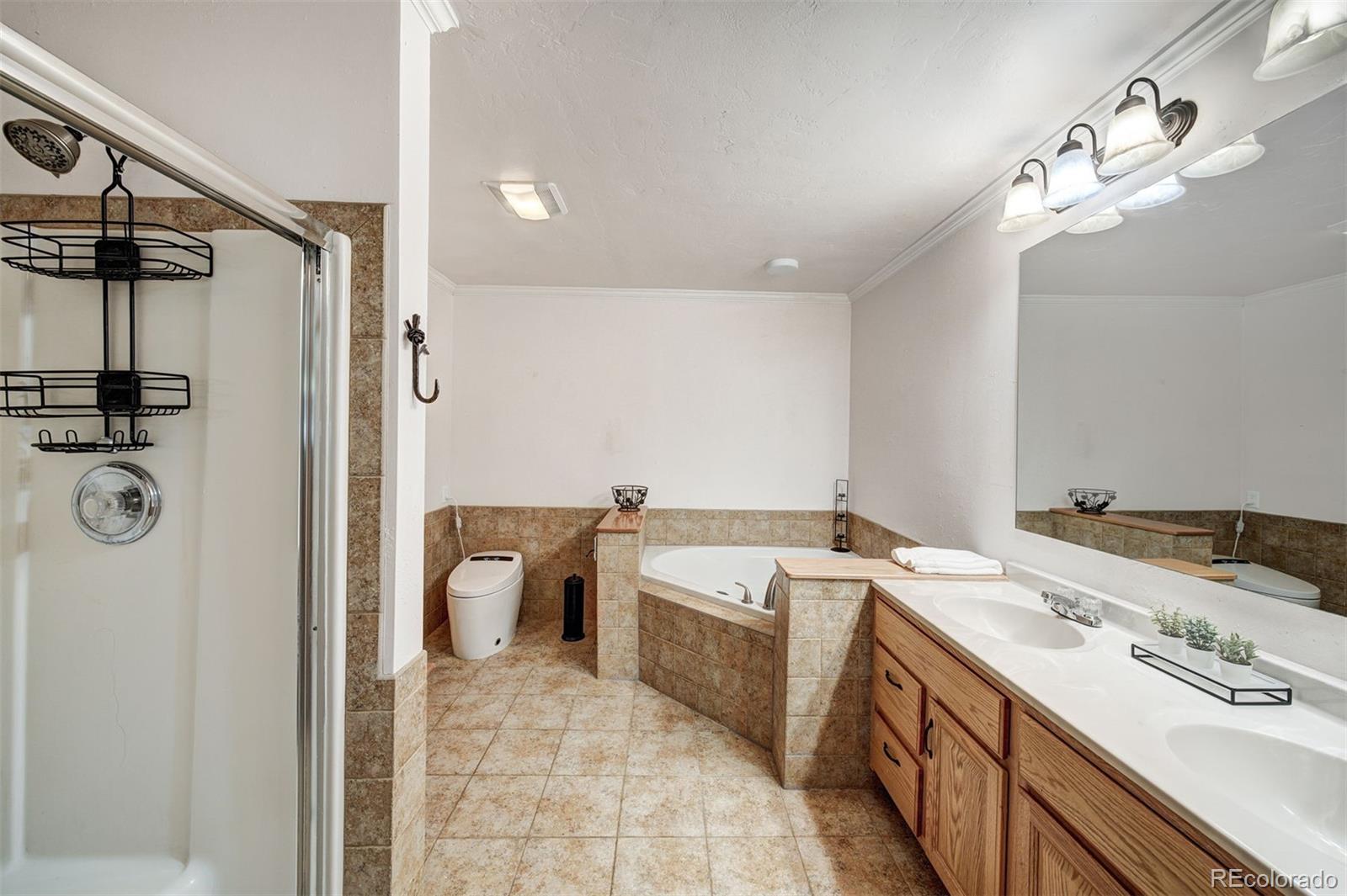 Breckenridge, Colorado, 80424, United States, 6 Bedrooms Bedrooms, ,5 BathroomsBathrooms,Residential,Active,1944016