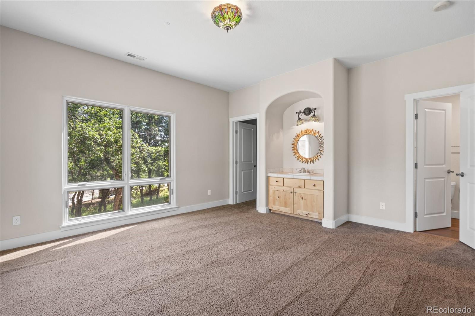Colorado Springs, Colorado, 80919, United States, 4 Bedrooms Bedrooms, ,4 BathroomsBathrooms,Residential,Active,1909853