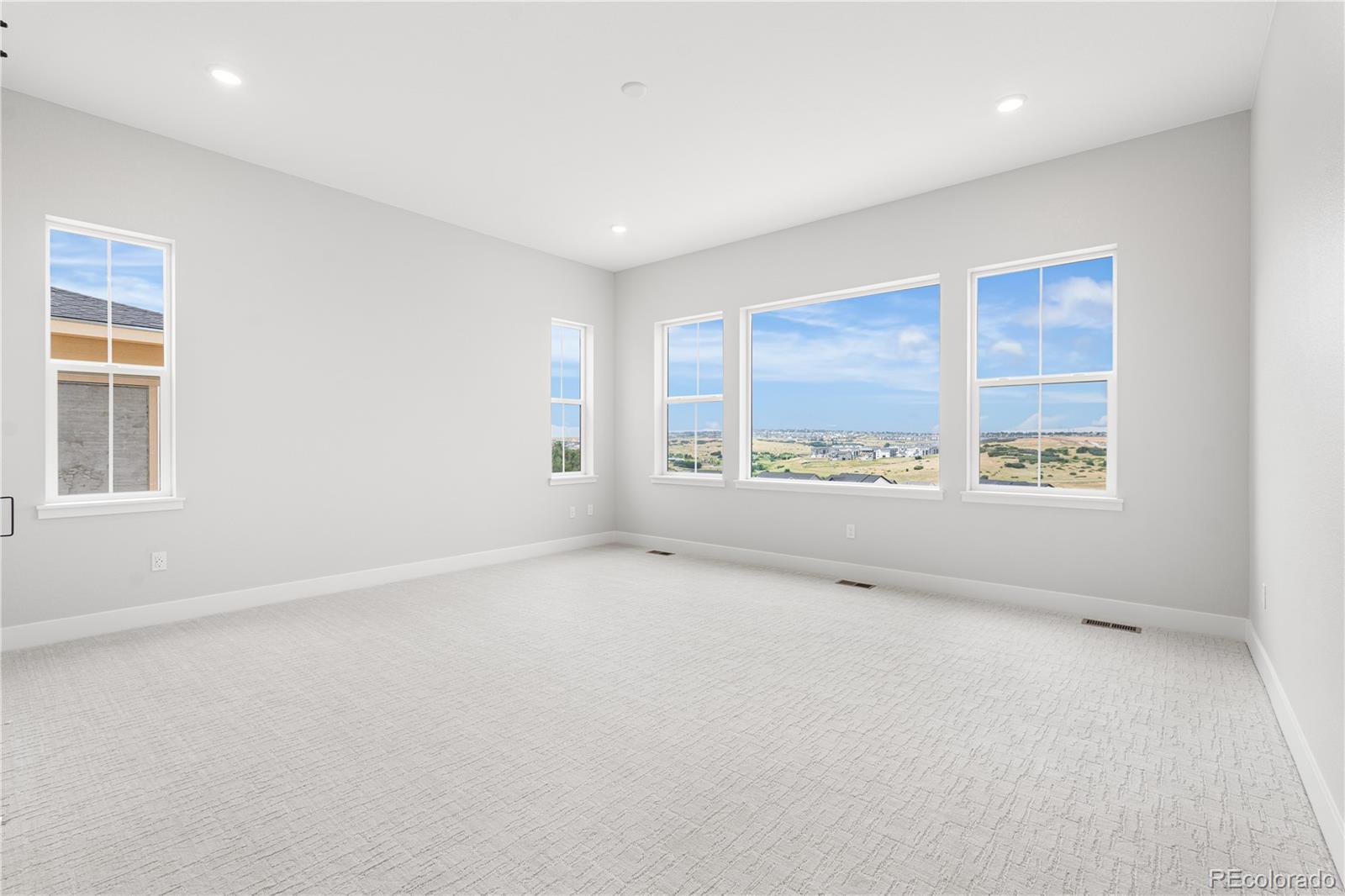 Castle Pines, Colorado, 80108, United States, 4 Bedrooms Bedrooms, ,5 BathroomsBathrooms,Residential,Active,1953011