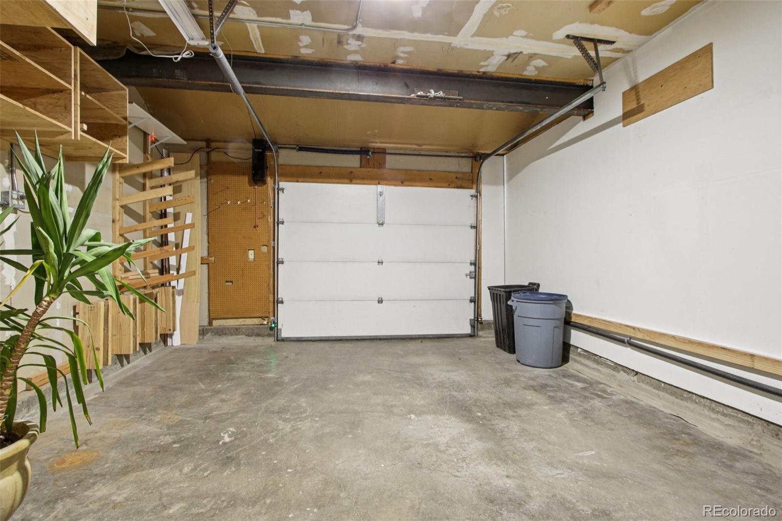 Silverthorne, Colorado, 80498, United States, 3 Bedrooms Bedrooms, ,2 BathroomsBathrooms,Residential,Active,1992542