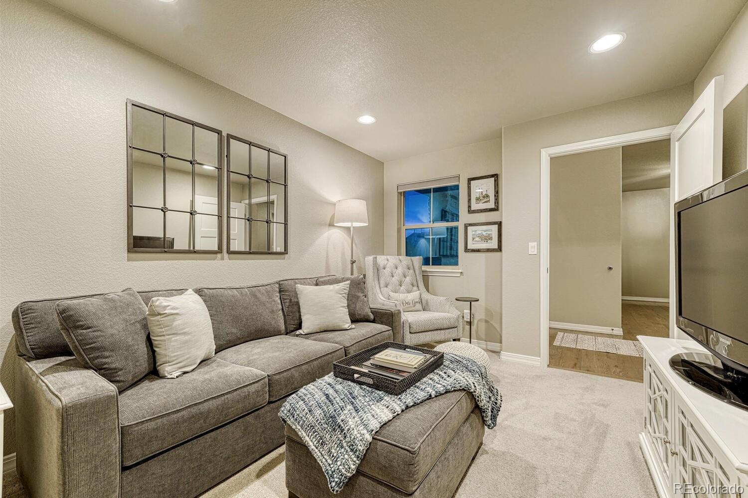 Colorado Springs, Colorado, 80921, United States, 6 Bedrooms Bedrooms, ,6 BathroomsBathrooms,Residential,Active,1889032