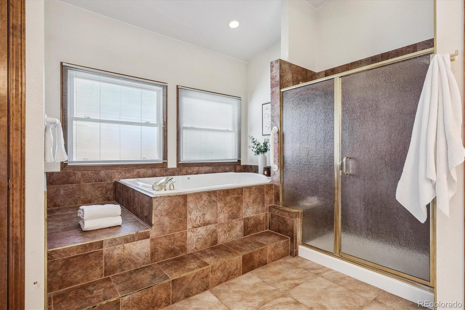 Highlands Ranch, Colorado, 80126, United States, 6 Bedrooms Bedrooms, ,5 BathroomsBathrooms,Residential,Active,1973294