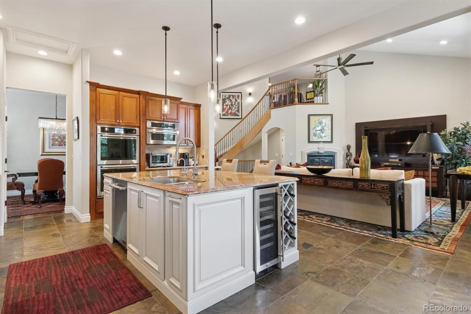 Littleton, Colorado, 80123, United States, 3 Bedrooms Bedrooms, ,4 BathroomsBathrooms,Residential,Active,1905081
