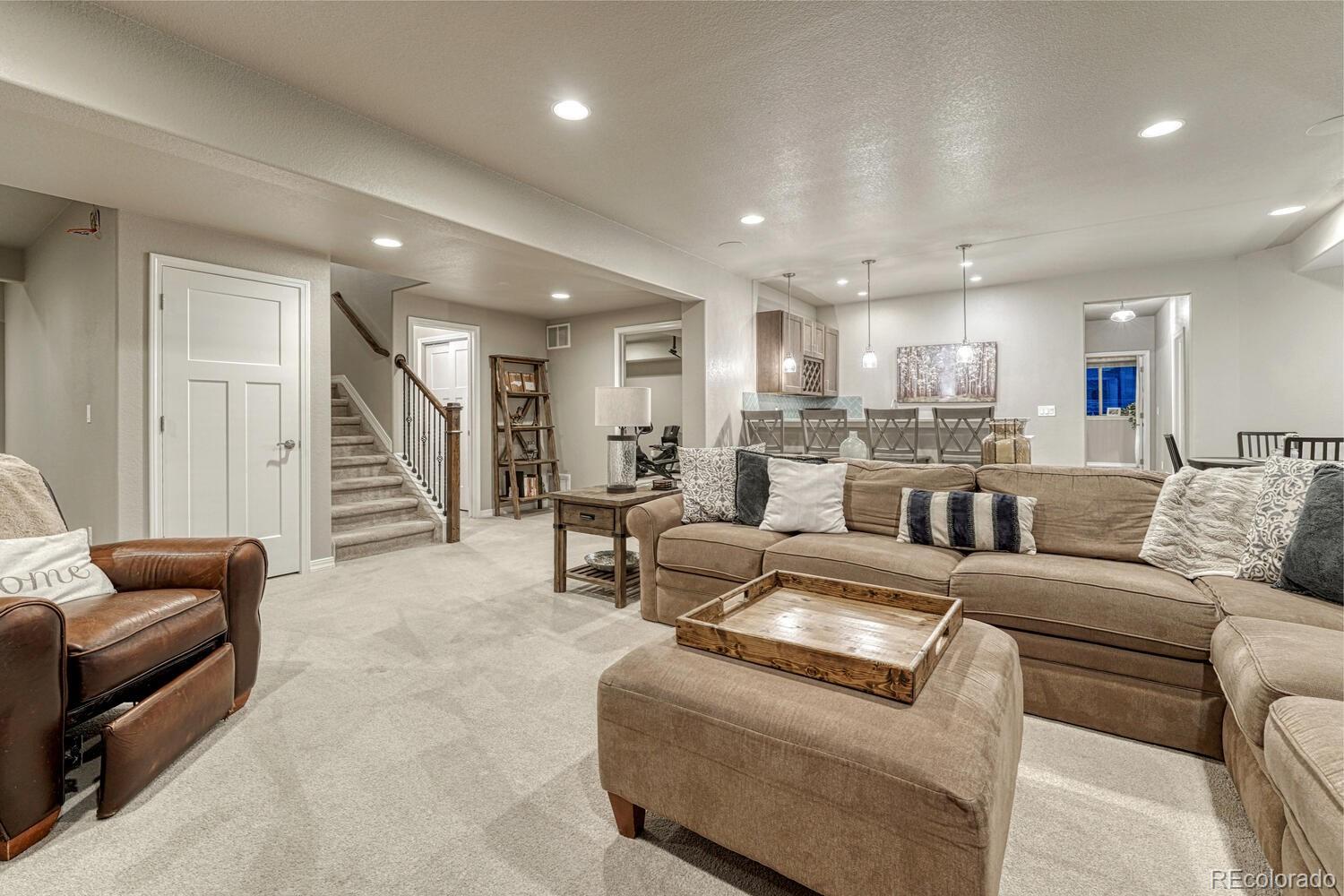 Colorado Springs, Colorado, 80921, United States, 6 Bedrooms Bedrooms, ,6 BathroomsBathrooms,Residential,Active,1889032