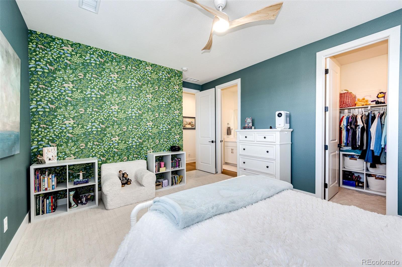 Castle Rock, Colorado, 80104, United States, 5 Bedrooms Bedrooms, ,4 BathroomsBathrooms,Residential,Active,2045378
