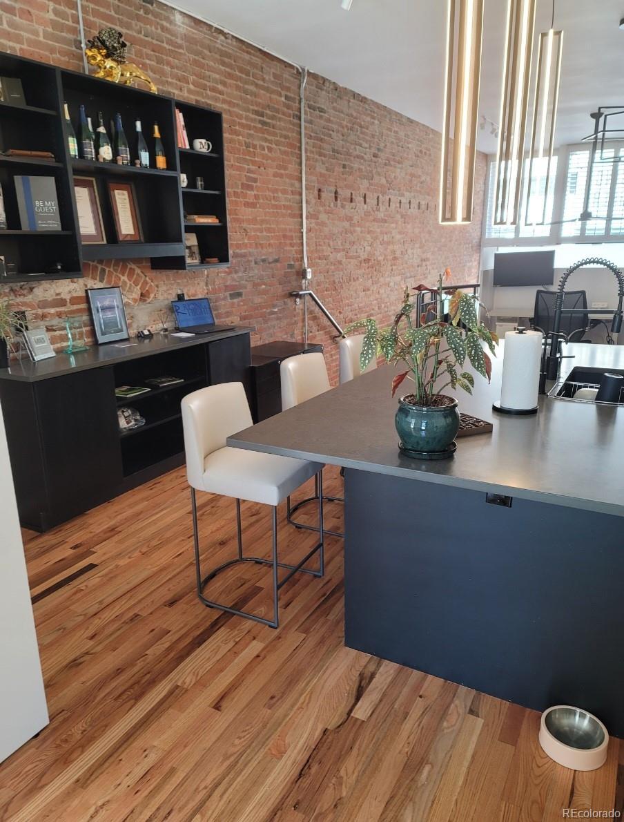 Denver, Colorado, 80202, United States, 2 Bedrooms Bedrooms, ,3 BathroomsBathrooms,Residential,Active,2001344