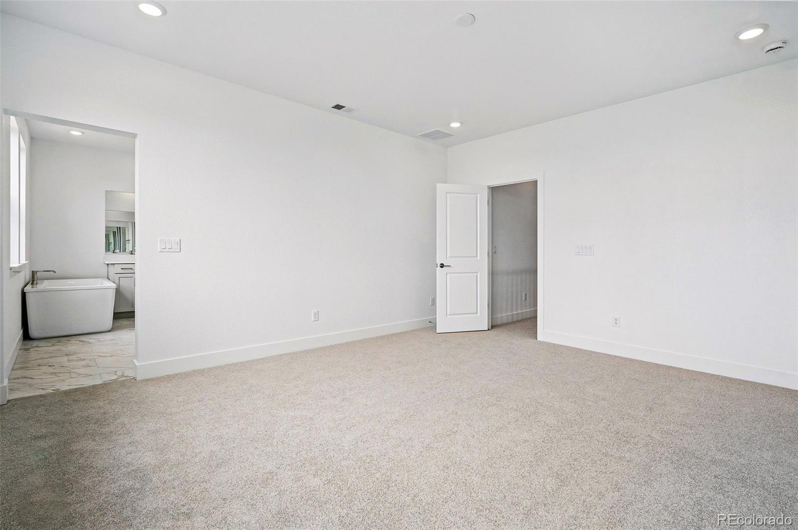 Arvada, Colorado, 80007, United States, 5 Bedrooms Bedrooms, ,4 BathroomsBathrooms,Residential,Active,1762868