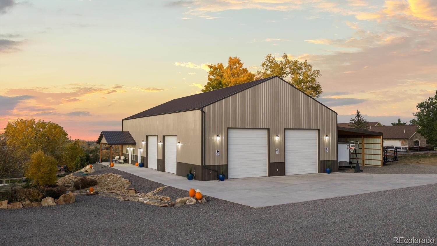 Montrose, Colorado, 81403, United States, 3 Bedrooms Bedrooms, ,3 BathroomsBathrooms,Residential,Active,1985579