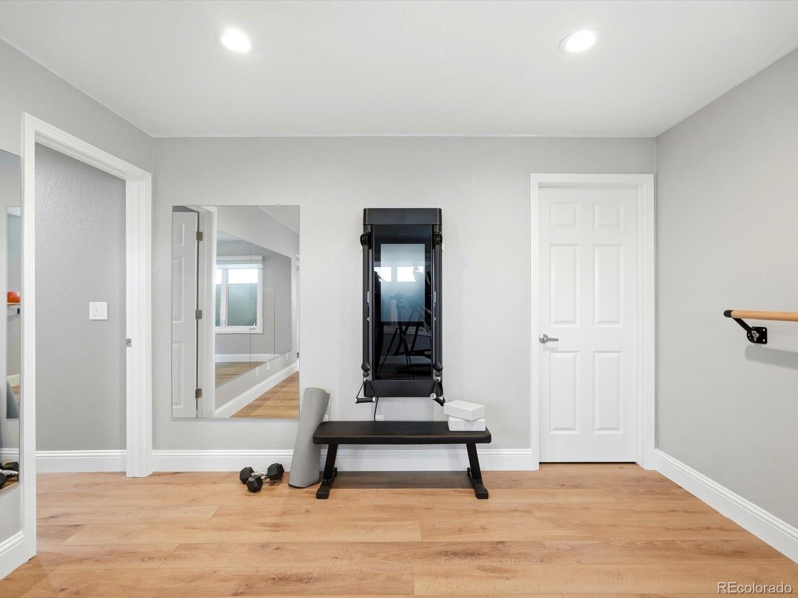 Highlands Ranch, Colorado, 80126, United States, 5 Bedrooms Bedrooms, ,5 BathroomsBathrooms,Residential,Pending,2045674