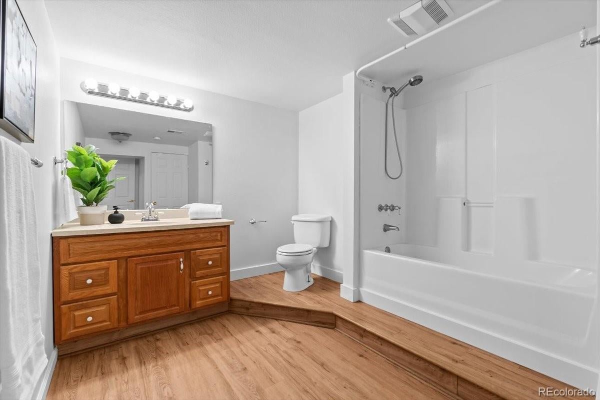 Erie, Colorado, 80516, United States, 5 Bedrooms Bedrooms, ,3 BathroomsBathrooms,Residential,Active,1993649