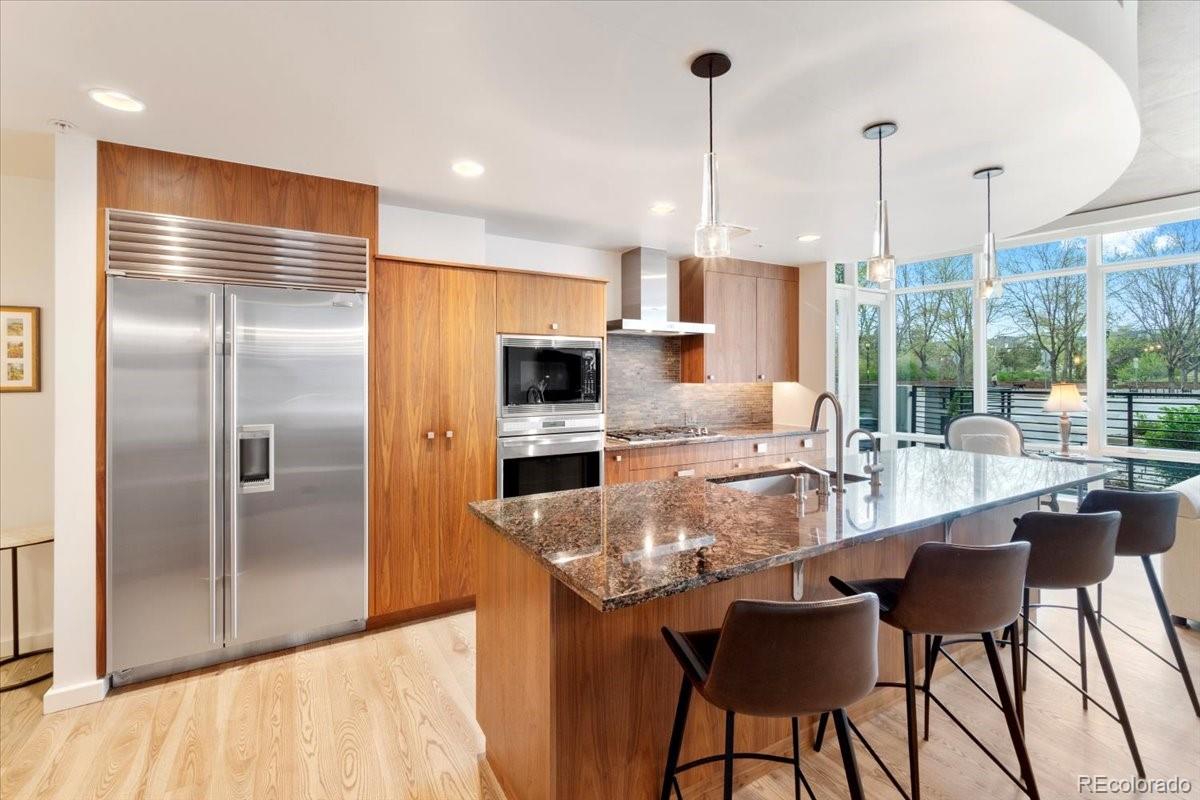 Denver, Colorado, 80202, United States, 3 Bedrooms Bedrooms, ,3 BathroomsBathrooms,Residential,Active,1943795