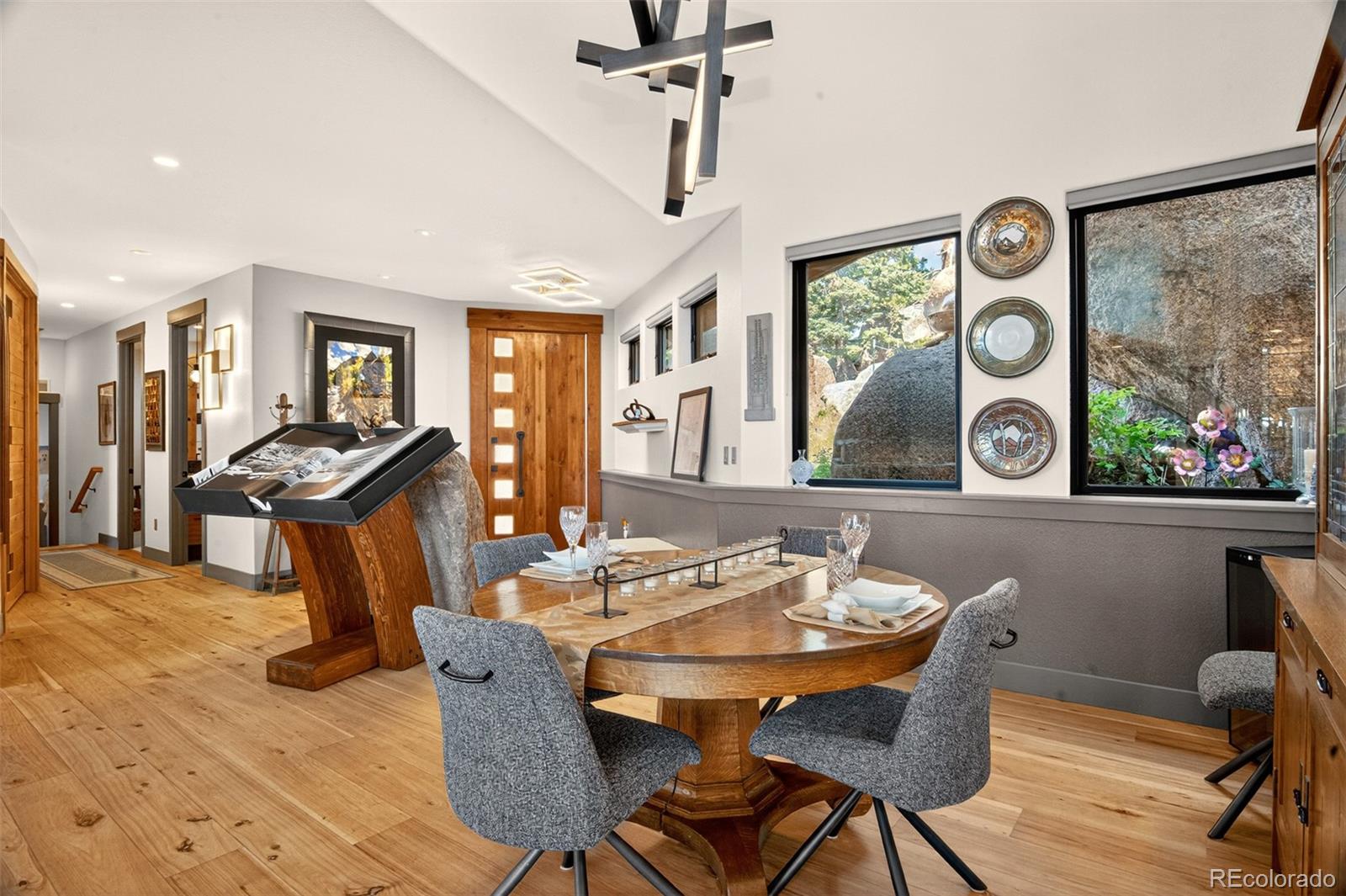 Manitou Springs, Colorado, 80829, United States, 4 Bedrooms Bedrooms, ,3 BathroomsBathrooms,Residential,Active,1933732