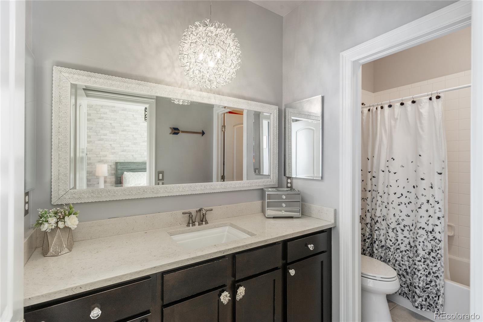 Highlands Ranch, Colorado, 80126, United States, 5 Bedrooms Bedrooms, ,6 BathroomsBathrooms,Residential,Active,2015841