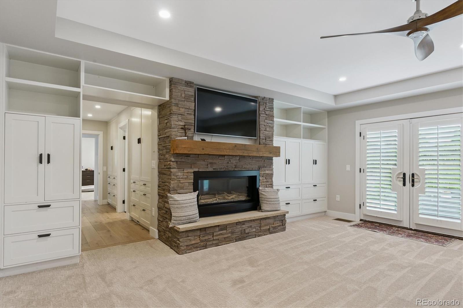 Littleton, Colorado, 80123, United States, 4 Bedrooms Bedrooms, ,5 BathroomsBathrooms,Residential,Active,2019490