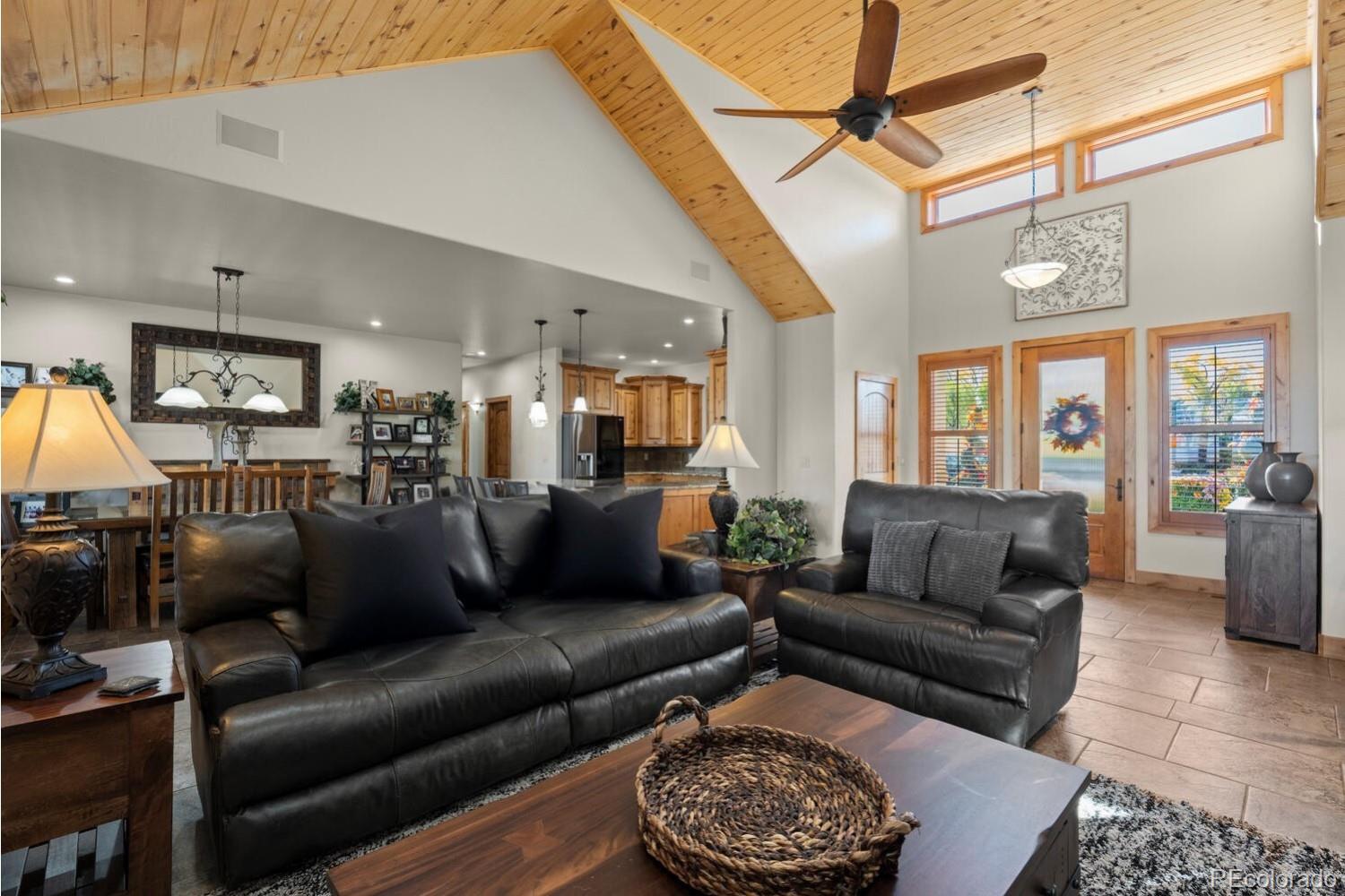 Montrose, Colorado, 81403, United States, 3 Bedrooms Bedrooms, ,3 BathroomsBathrooms,Residential,Active,1985579