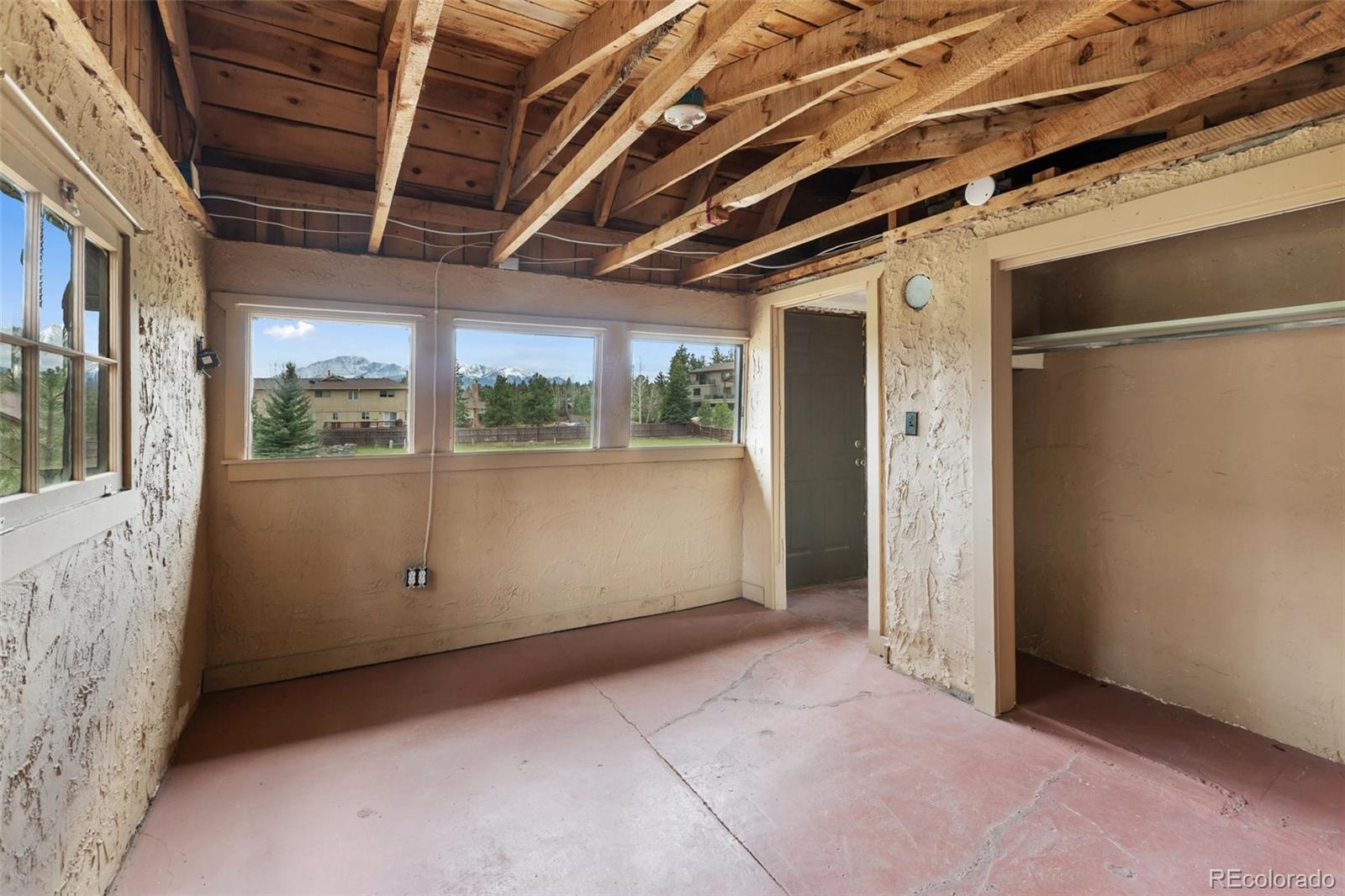 Woodland Park, Colorado, 80863, United States, 2 Bedrooms Bedrooms, ,2 BathroomsBathrooms,Residential,Active,2042765