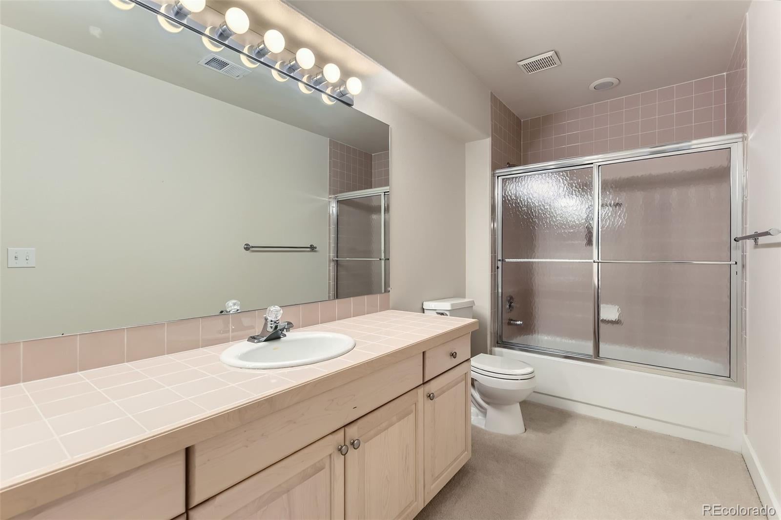 Greenwood Village, Colorado, 80121, United States, 4 Bedrooms Bedrooms, ,4 BathroomsBathrooms,Residential,Active,2009868