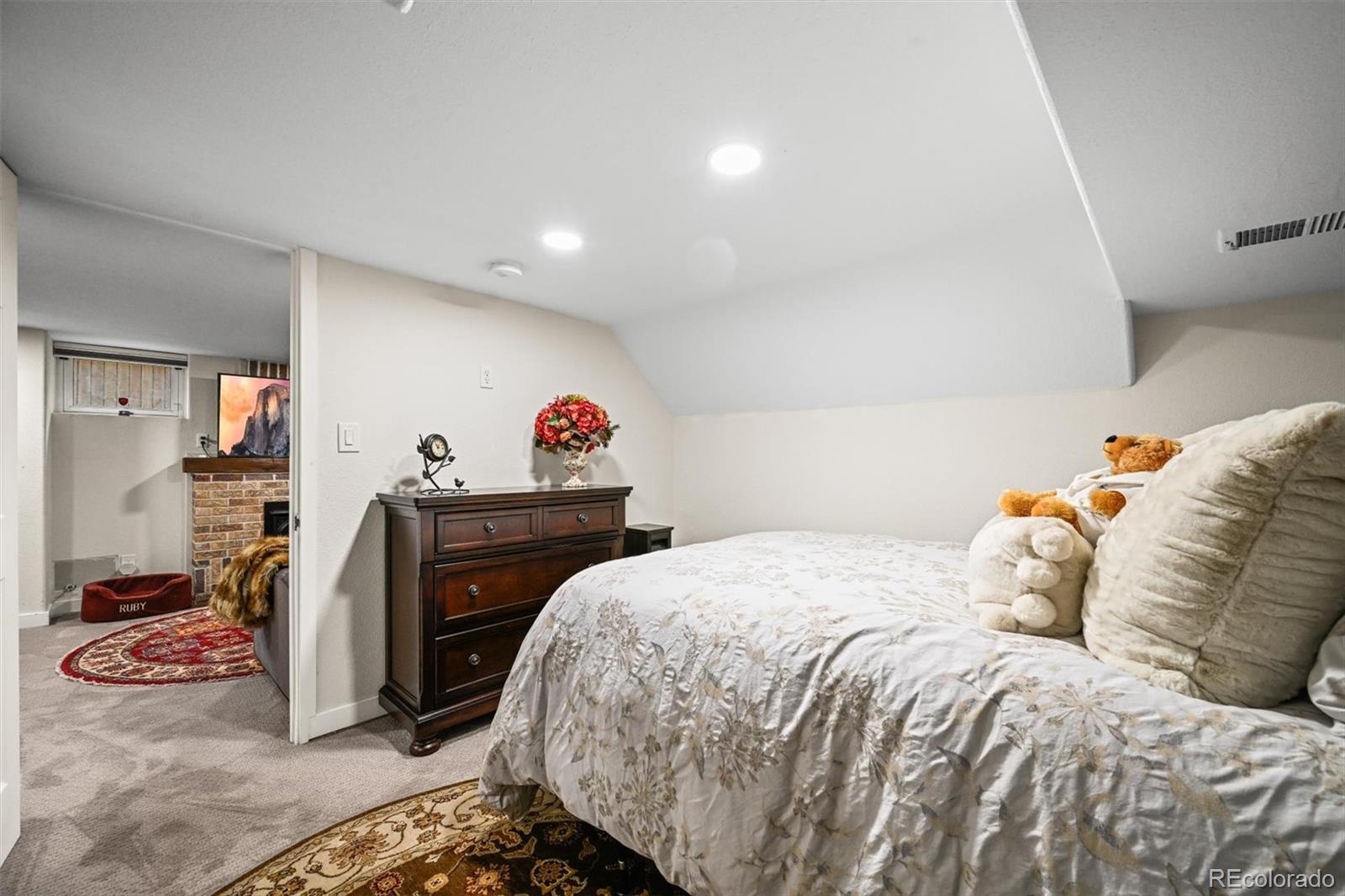 Denver, Colorado, 80210, United States, 3 Bedrooms Bedrooms, ,3 BathroomsBathrooms,Residential,Active,1892614