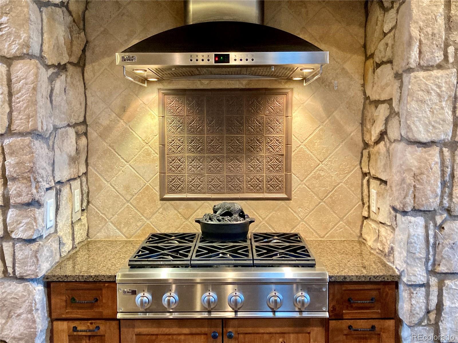 Castle Rock, Colorado, 80109, United States, 6 Bedrooms Bedrooms, ,5 BathroomsBathrooms,Residential,Active,1971777