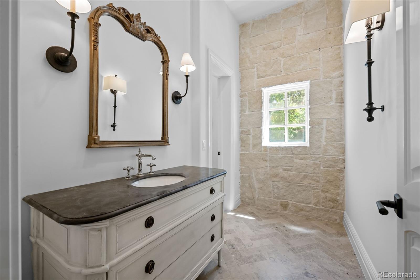 Cherry Hills Village, Colorado, 80113, United States, ,9 BathroomsBathrooms,Residential,Active,1820487